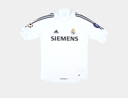 Ronaldo R9 #9 Real Madrid 2005/06 home retro football jersey back view