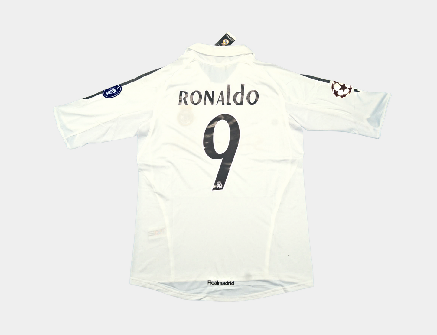 Ronaldo R9 #9 Real Madrid 2005/06 home retro football jersey front view