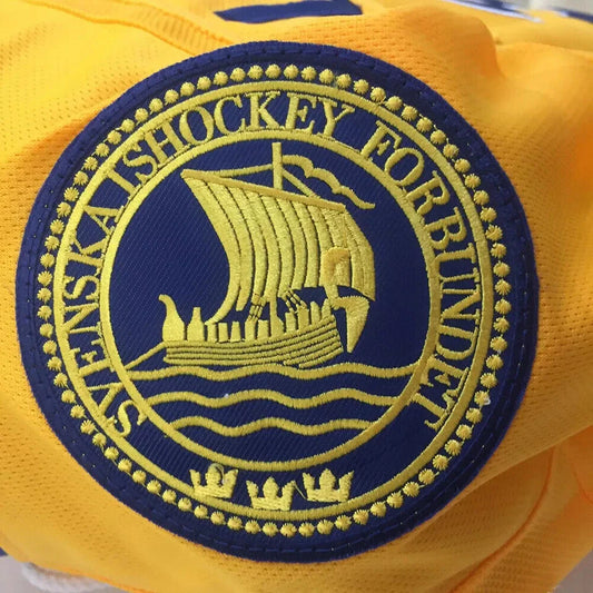 2002 Elias Pettersson #40 Team Sweden Hockey Jersey