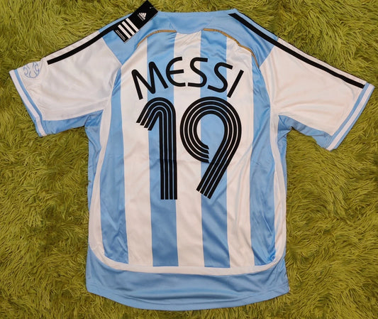 2006 Lionel Messi #19 Argentina Home Soccer Jersey